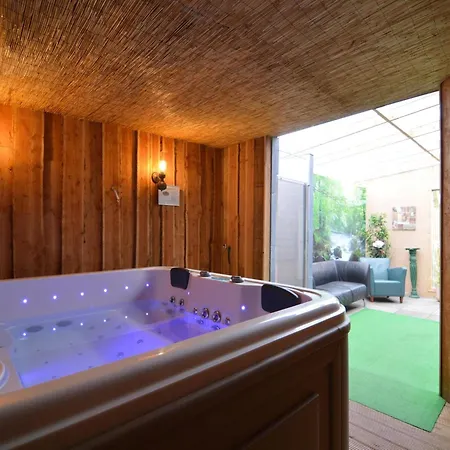 In Noordbeemster With Bubble Bath 度假居 Oudendijk