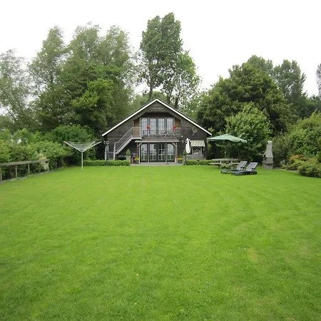 In Noordbeemster With Bubble Bath * Oudendijk